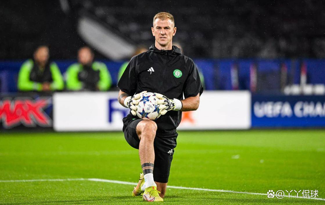 赛地聚焦——欧联转会期热度飙升，费耶诺德外线爆发，压力陡增，临场指挥获称赞的简单介绍